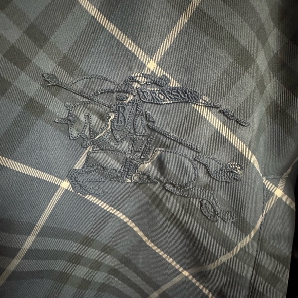 Cropped Reversible Check Jacket - Picture 6 of 16